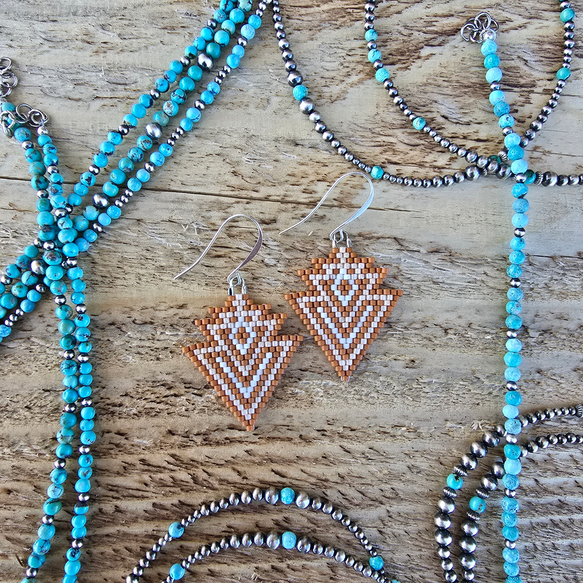 Arrowhead Earrings "Sorrel"