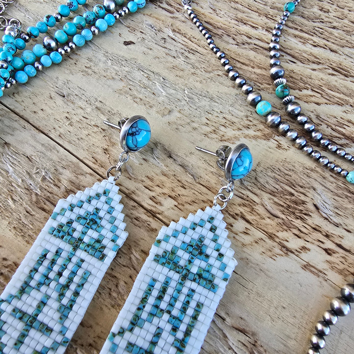 Beaded Cinch Earrings "Turquoise Picasso"