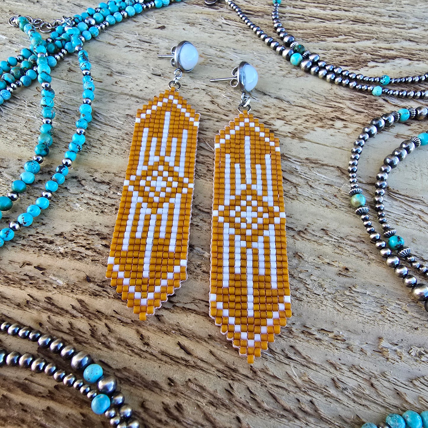 Beaded Cinch Earrings "Pumpkin"