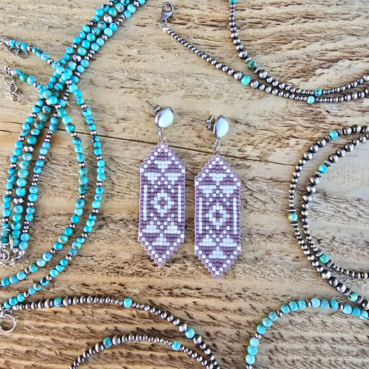 Mini Cinch Beaded Earrings "Pale Purple"