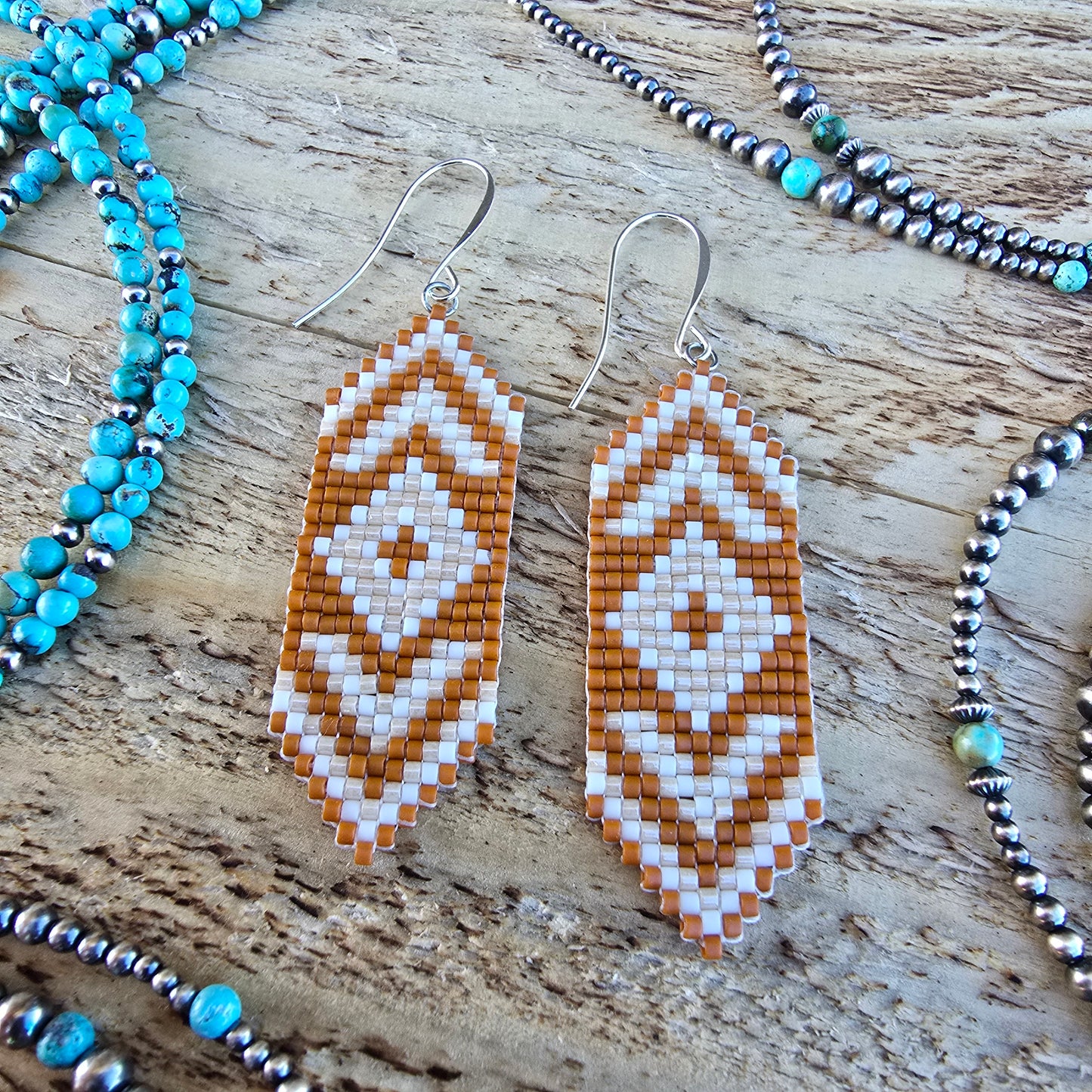 Mini Cinch Beaded Earrings "Sorrel"