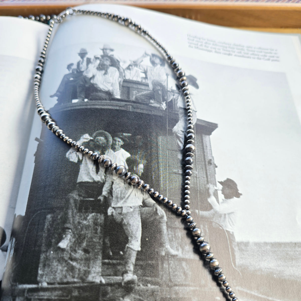 Navajo Pearl Lariat Necklace (16.5")